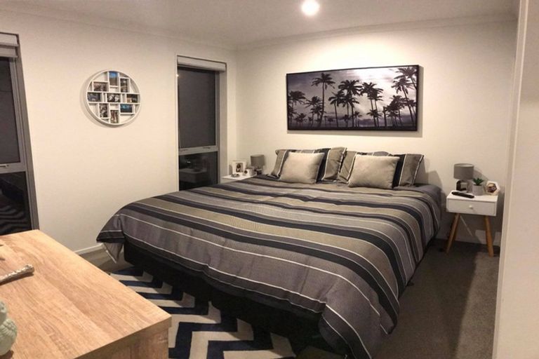 Photo of property in 8 George West Square West, Wigram, Christchurch, 8025