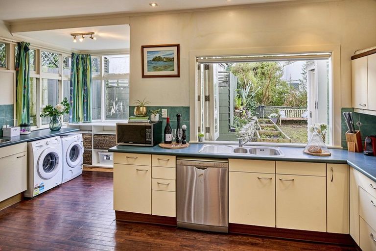 Photo of property in 14 Flers Street, Karori, Wellington, 6012