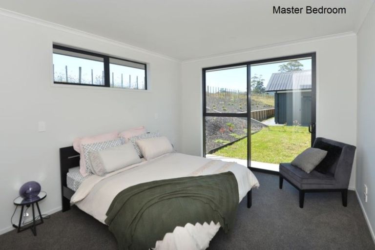 Photo of property in 62 Stace Hopper Drive, One Tree Point, 0118