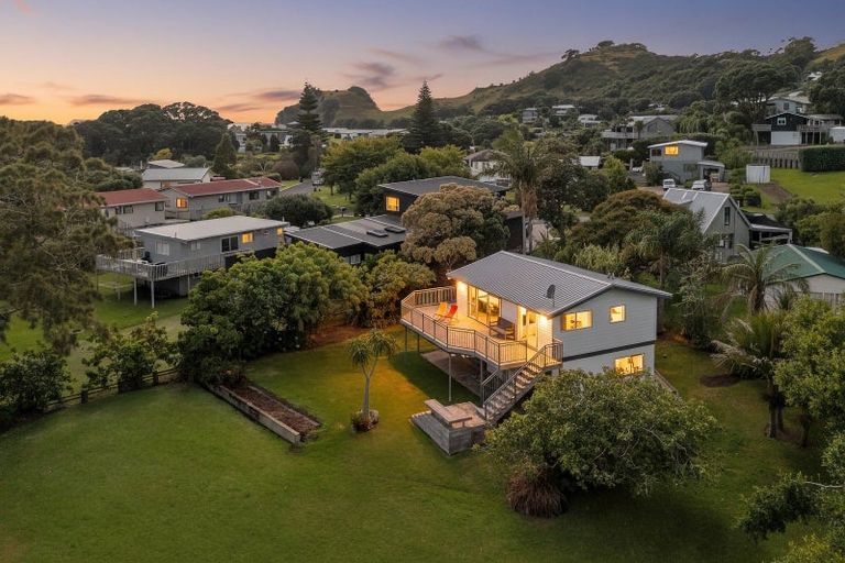 Photo of property in 3 Wigmore Crescent, Hahei, Whitianga, 3591