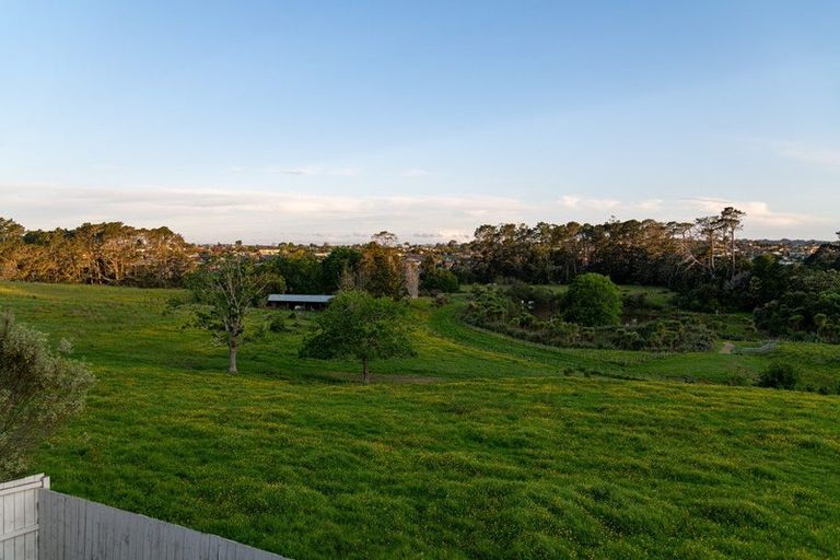 Photo of property in 20 Irongate Avenue, Ranui, Auckland, 0612