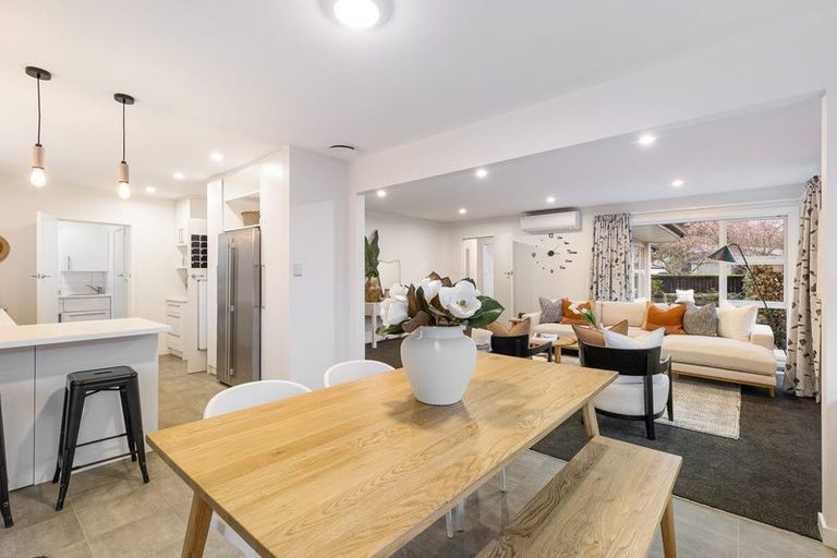 Photo of property in 12 Remuera Avenue, Cashmere, Christchurch, 8022