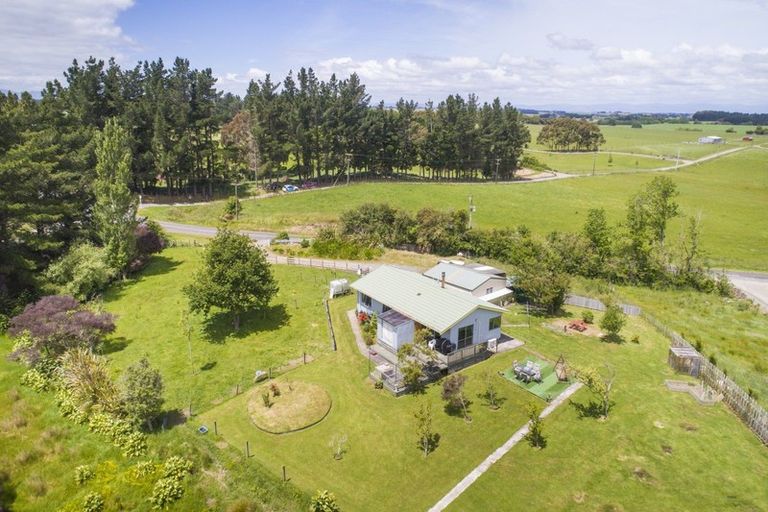 Photo of property in 73 Monteith Street, Halcombe, Feilding, 4779