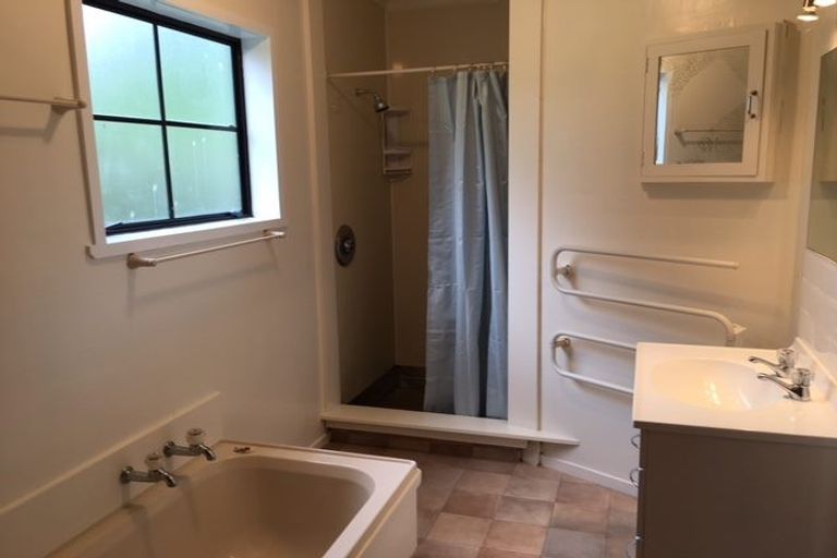 Photo of property in 86 Marine Parade, Otaki Beach, Otaki, 5512