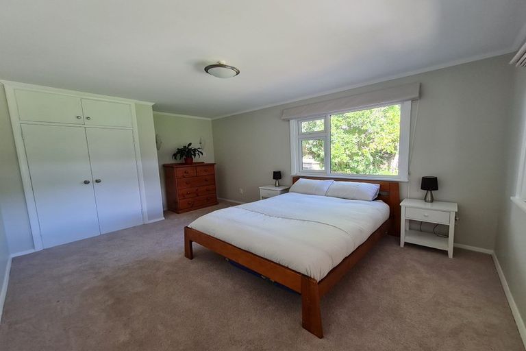 Photo of property in 56 Pokohiwi Road, Normandale, Lower Hutt, 5010