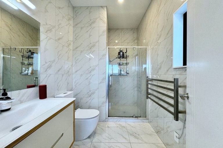 Photo of property in 10 Taiaha Street, Papakura, 2110