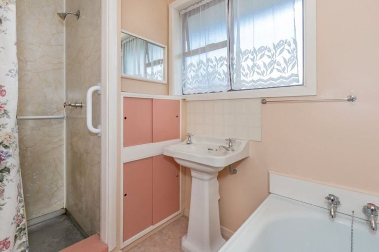 Photo of property in 9 Erin Crescent, Mairehau, Christchurch, 8013