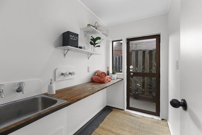 Photo of property in 12a Shastri Terrace, Khandallah, Wellington, 6035