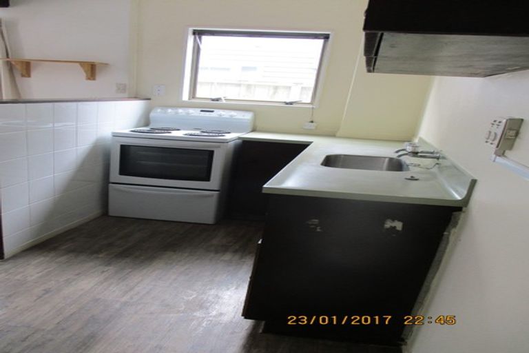 Photo of property in 3/103 Rongotai Road, Kilbirnie, Wellington, 6022