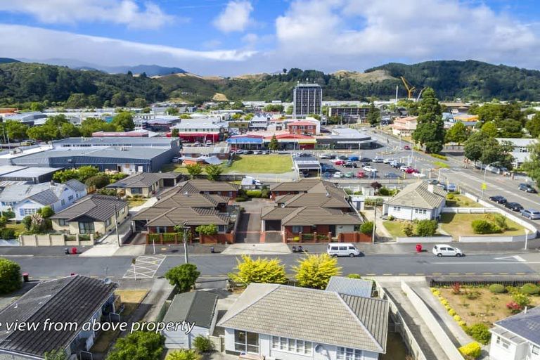 Photo of property in 44d Pine Avenue, Upper Hutt Central, Upper Hutt, 5018