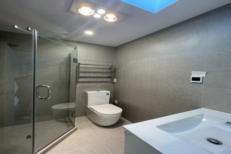Photo of property in 44 Montgomery Avenue, Belmont, Auckland, 0622