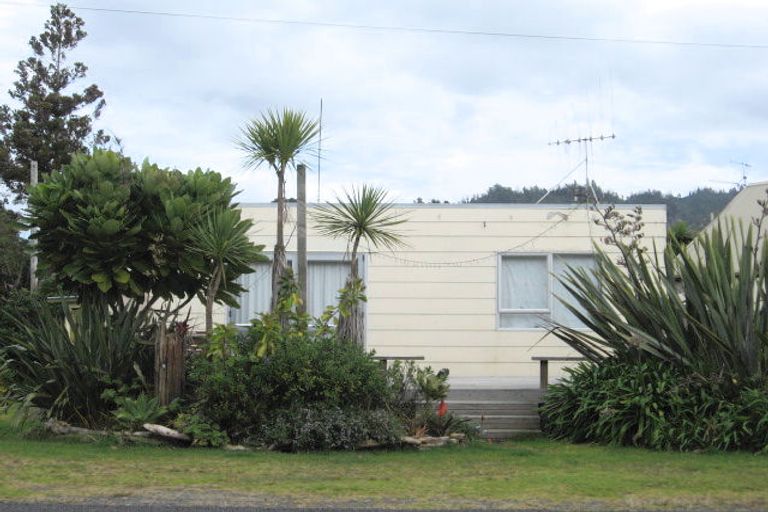 Photo of property in 143 Ocean Beach Road, Tairua, 3508