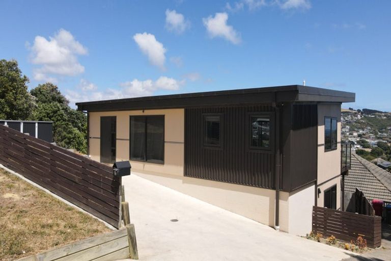 Photo of property in 2a Mapplebeck Street, Titahi Bay, Porirua, 5022