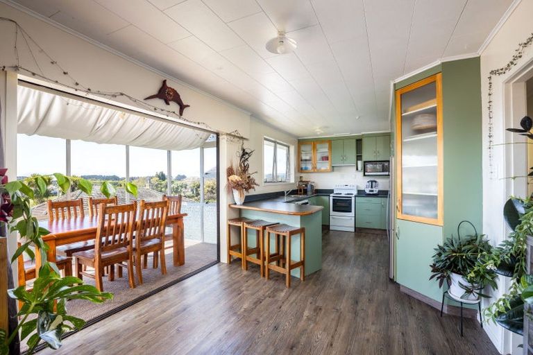 Photo of property in 5 Ngapapa Street, Urenui, 4375