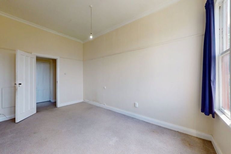 Photo of property in 88 Kelburn Parade, Kelburn, Wellington, 6012