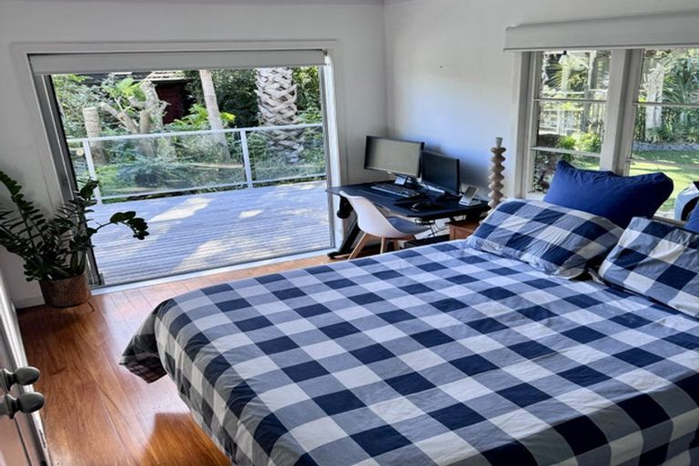 Photo of property in 2/25 Wolsley Avenue, Milford, Auckland, 0620