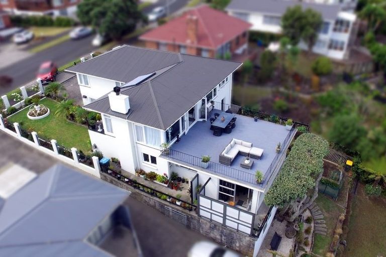 Photo of property in 42 Lynbrooke Avenue, Blockhouse Bay, Auckland, 0600