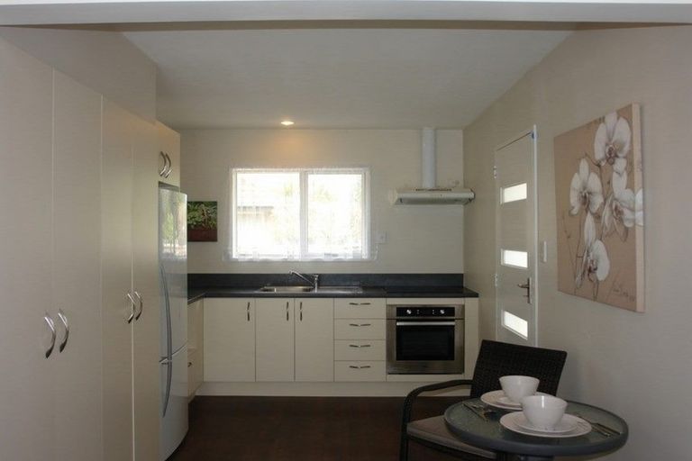 Photo of property in 2/26 Picton Avenue, Riccarton, Christchurch, 8011