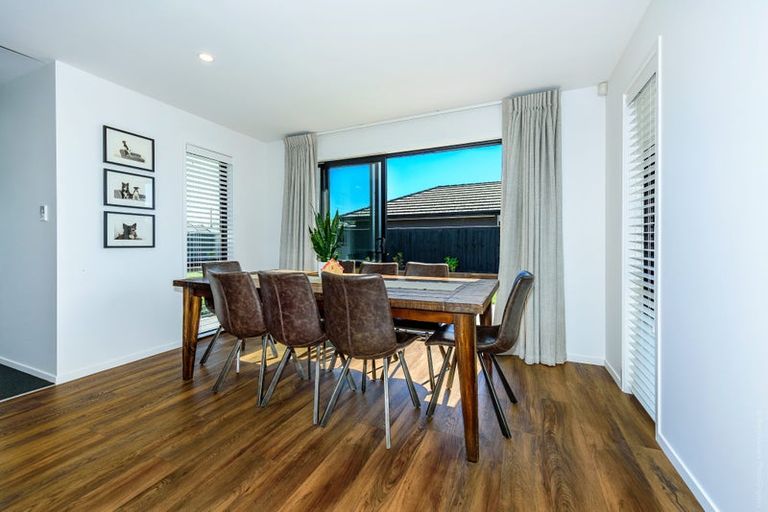 Photo of property in 8 Chelsea Lane, Rolleston, 7615
