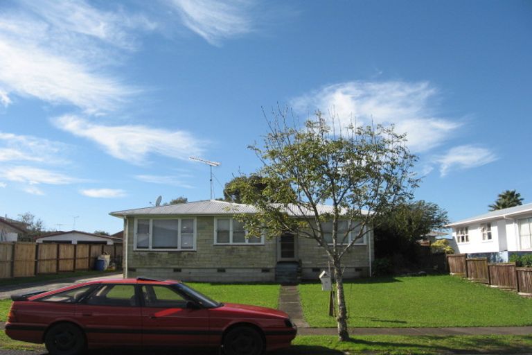 Photo of property in 31 Megan Avenue, Pakuranga Heights, Auckland, 2010