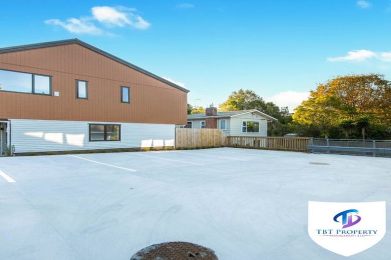 Photo of property in 3/11 Stottholm Road, Titirangi, Auckland, 0604