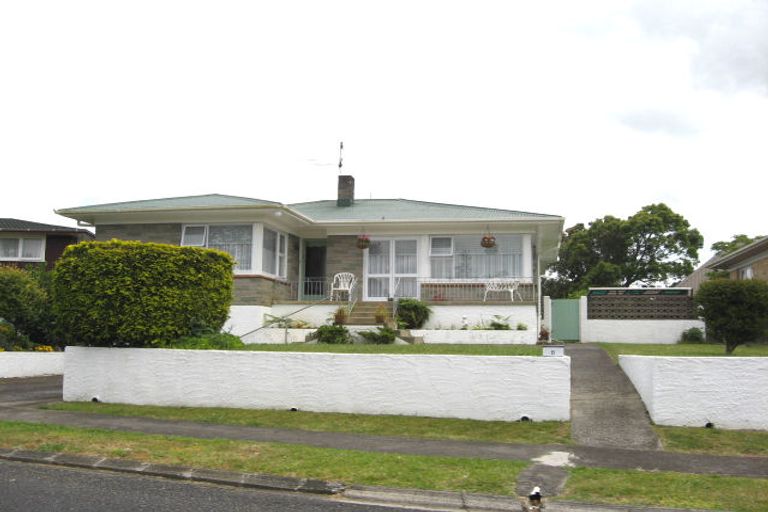 Photo of property in 8 Crisp Avenue, Pukekohe, 2120