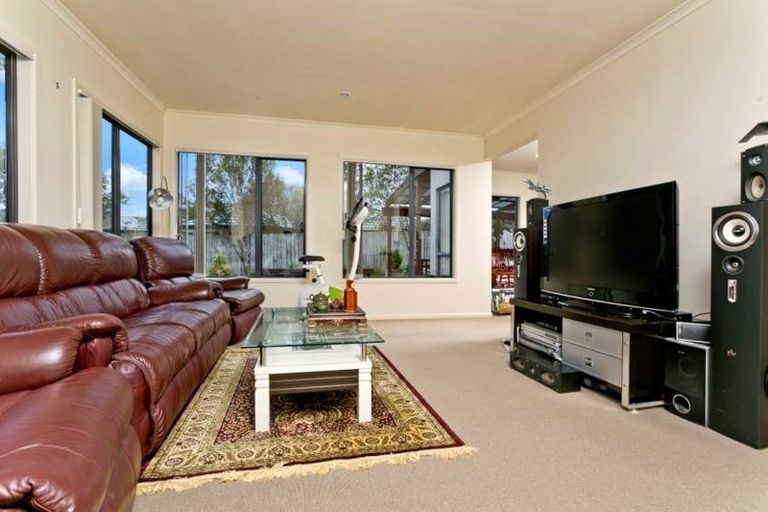 Photo of property in 7 Kinleith Way, Albany, Auckland, 0632