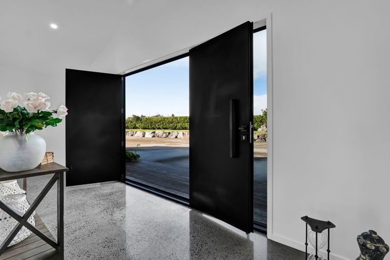 Photo of property in 110 Stockman Road, Tikorangi, Waitara, 4383