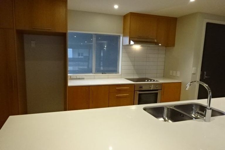 Photo of property in 210/252 Centreway Road, Orewa, 0931