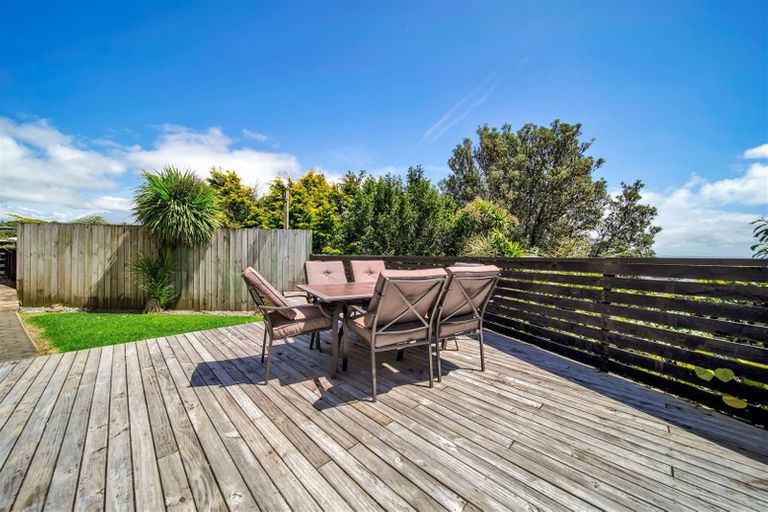 Photo of property in 11 Crownhill Street, Spotswood, New Plymouth, 4310