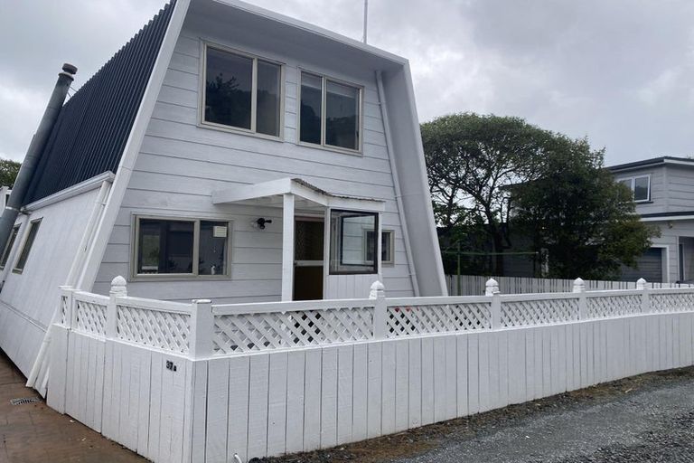 Photo of property in 37a London Road, Korokoro, Lower Hutt, 5012