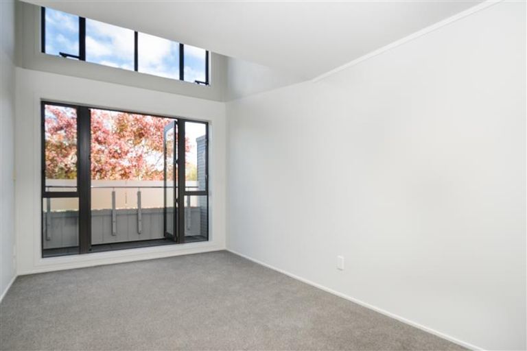 Photo of property in 23b/30 Westward Ho, Glen Eden, Auckland, 0602