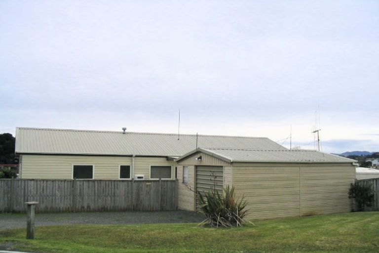 Photo of property in 2 Cable Bay Block Road, Cable Bay, 0420