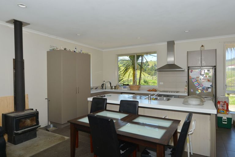 Photo of property in 370 Lowe Road, Hikurangi, 0181