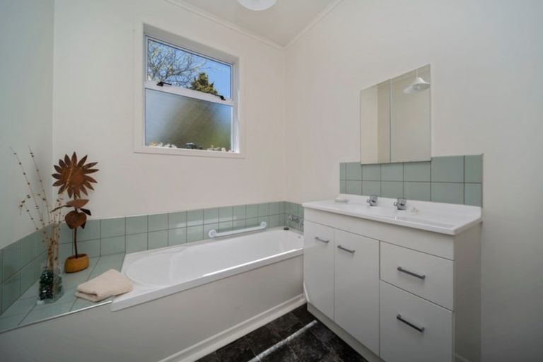 Photo of property in 204 Regan Street, Stratford, 4332