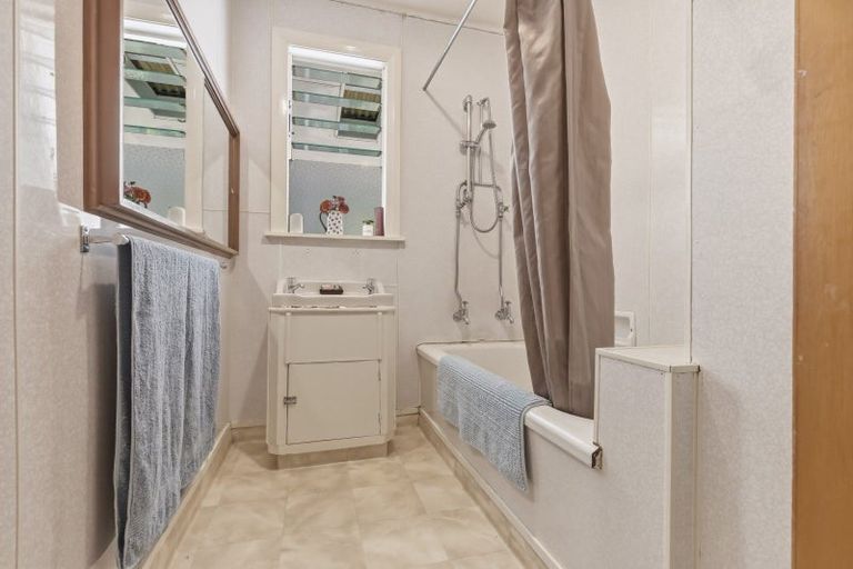 Photo of property in 66 Rangaroa Road, Taumarunui, 3920