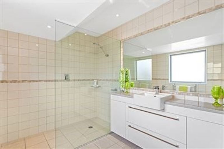 Photo of property in 20 Thornycroft Street, Fendalton, Christchurch, 8052