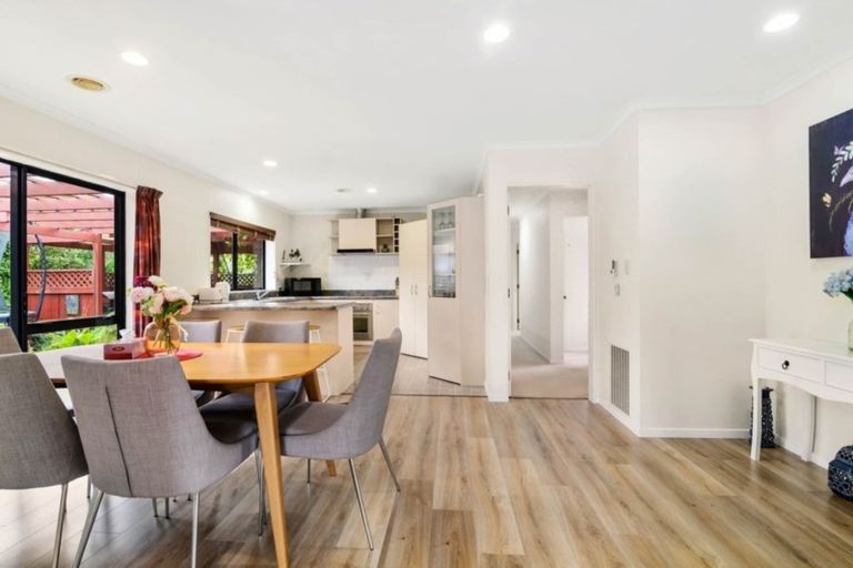 Photo of property in 33 Hoyte Place, Pukehangi, Rotorua, 3015