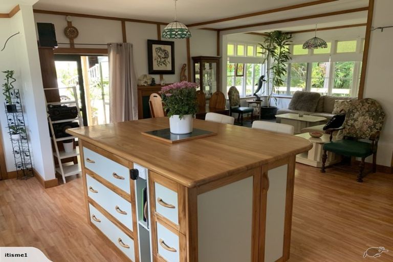 Photo of property in 264 Thames Coast Sh25 Road, Thornton Bay, Thames, 3575