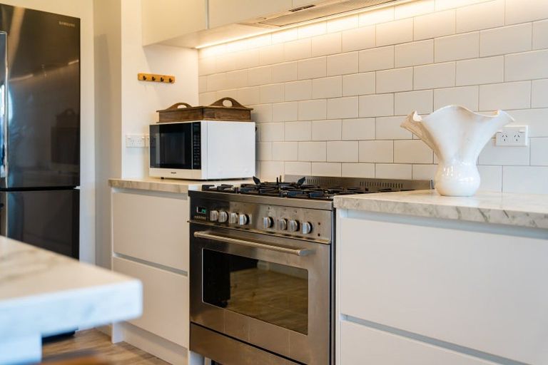 Photo of property in 81 Bleakhouse Road, Howick, Auckland, 2014