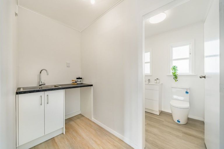 Photo of property in 49 Lees Grove, Wainuiomata, Lower Hutt, 5014