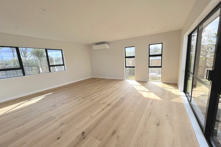 Photo of property in 2/67 Nile Road, Milford, Auckland, 0620