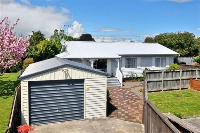 Photo of property in 34 Oxford Street, Fairfield, Hamilton, 3214