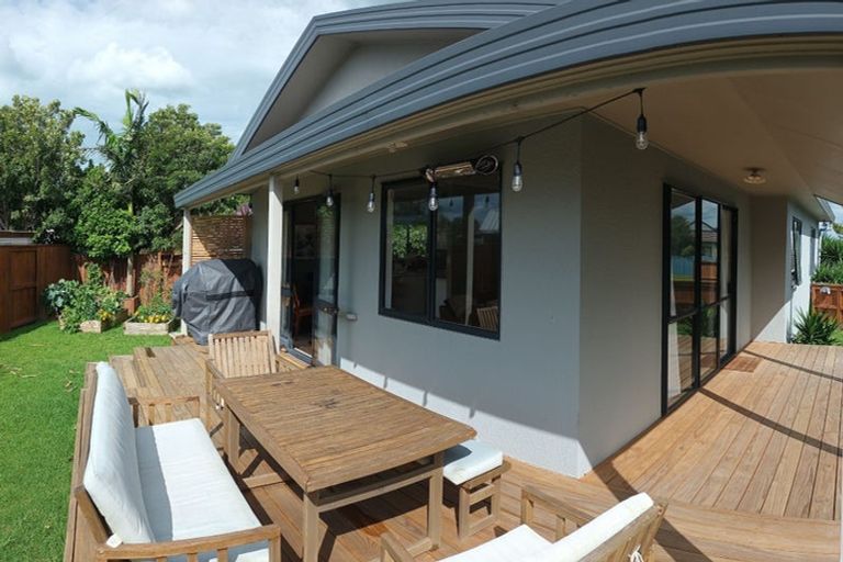 Photo of property in 3 Mackie Place, Papamoa Beach, Papamoa, 3118