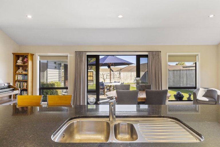 Photo of property in 128 Victory Drive, Wharewaka, Taupo, 3330