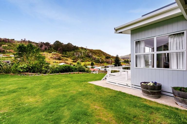 Photo of property in 8 Tainui Street, Mokau, 4376