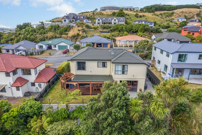 Photo of property in 138 Woodman Drive, Tawa, Wellington, 5028