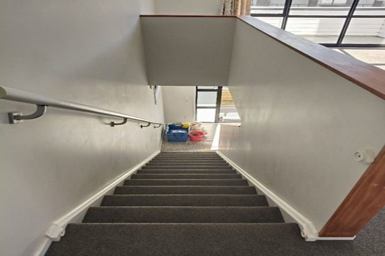 Photo of property in 7b Phillip Street, Johnsonville, Wellington, 6037