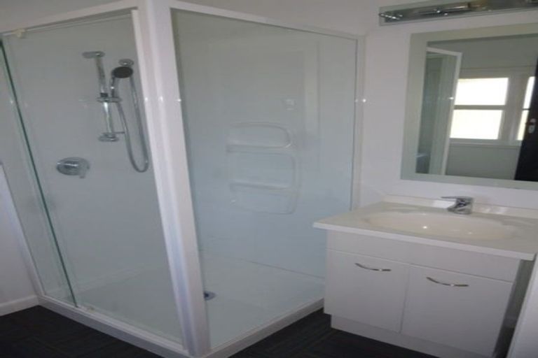 Photo of property in 77 Kahu Road, Fendalton, Christchurch, 8041