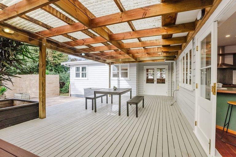 Photo of property in 51 Eatwell Avenue, Paraparaumu Beach, Paraparaumu, 5032